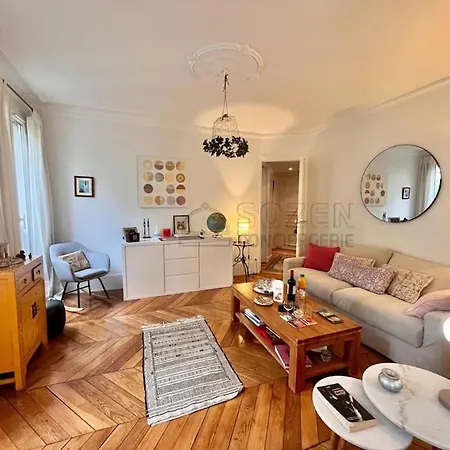 Le Montmartre 18 Apartment *